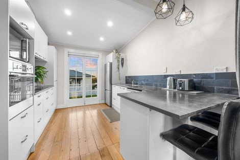 Photo of property in 1/141 Colwill Road, Massey, Auckland, 0614