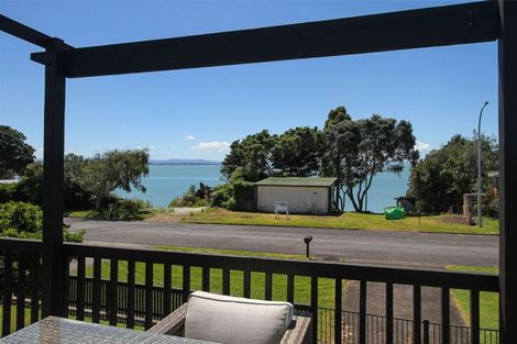 Photo of property in 11 Crispe Road, Clarks Beach, 2122