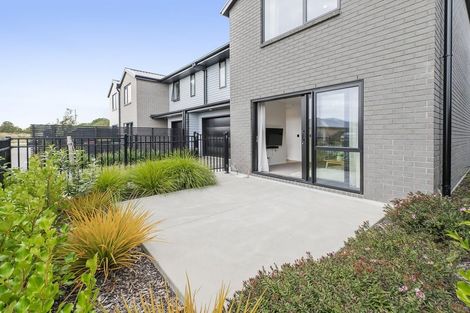 Photo of property in 12 Miromiro Street, Broomfield, Christchurch, 8042