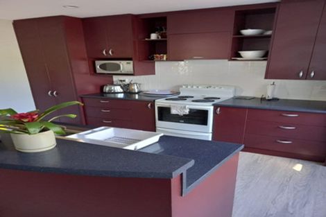 Photo of property in 13 Bateman Avenue, Bryndwr, Christchurch, 8053