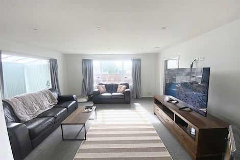 Photo of property in 19 Mckellar Place, Hornby, Christchurch, 8042