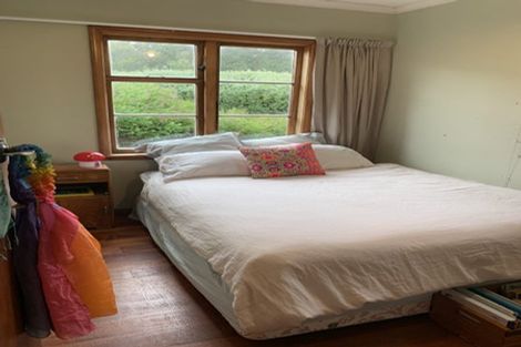 Photo of property in 63 Ranui Terrace, Tawa, Wellington, 5028