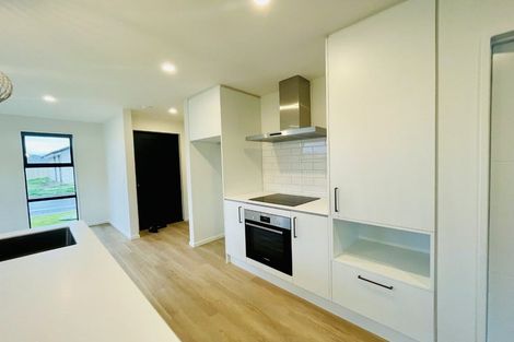 Photo of property in 7 Oakvale Lane, Halswell, Christchurch, 8025