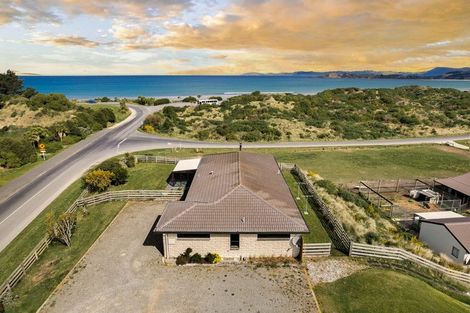 Photo of property in 191 Beach Street, Waikouaiti, 9510