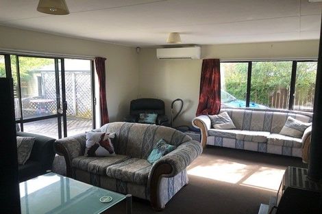 Photo of property in 15 Spackman Crescent, Paraparaumu, 5032