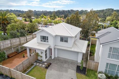 Photo of property in 24 William Wallbank Crescent, Swanson, Auckland, 0614