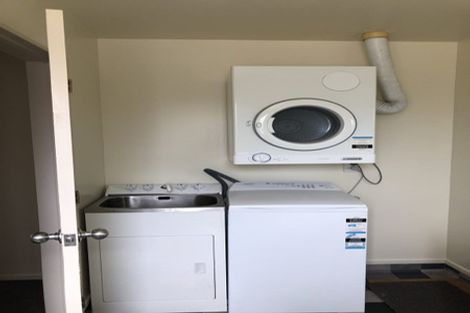 Photo of property in 105a Elizabeth Street, Riccarton, Christchurch, 8041