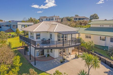 Photo of property in 143 Centennial Drive, Whitianga, 3510