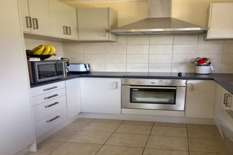 Photo of property in 5 Waipani Road, Te Atatu Peninsula, Auckland, 0610