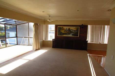 Photo of property in 6 Riverhills Avenue, Pakuranga Heights, Auckland, 2010