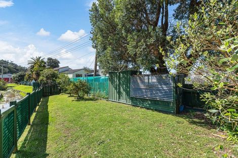 Photo of property in 9 Motutara Road, Oakura, Hikurangi, 0184