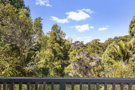Photo of property in 35 Takahe Road, Titirangi, Auckland, 0604