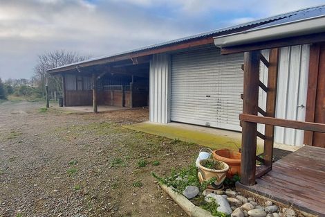 Photo of property in 192 Waihao Back Road, Waimate, 7979
