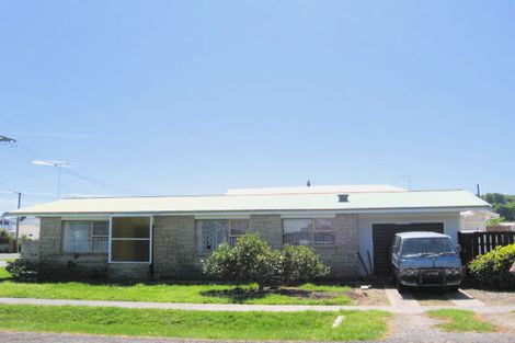 Photo of property in 100 Sheehan Street, Whataupoko, Gisborne, 4010