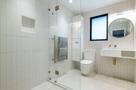 Photo of property in 48 Sylvia Road, Hillcrest, Auckland, 0627