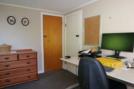 Photo of property in 75 Seaview Road, Paraparaumu Beach, Paraparaumu, 5032