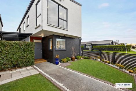 Photo of property in 15 Te Aparangi Road, Papakura, 2110