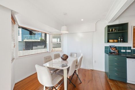 Photo of property in 1/4 Firth Road, Torbay, Auckland, 0630
