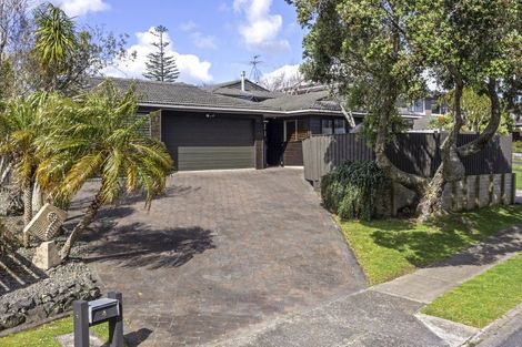 Photo of property in 4 Sarah Place, Farm Cove, Auckland, 2012