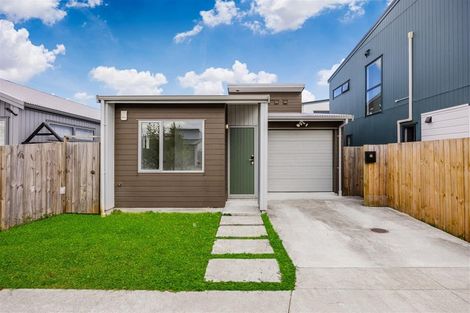 Photo of property in 25 Clayden Shuttleworth Street, Papakura, 2110