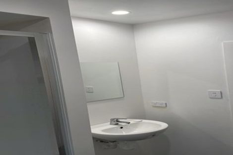 Photo of property in 2/3 Charmaine Road, Torbay, Auckland, 0630