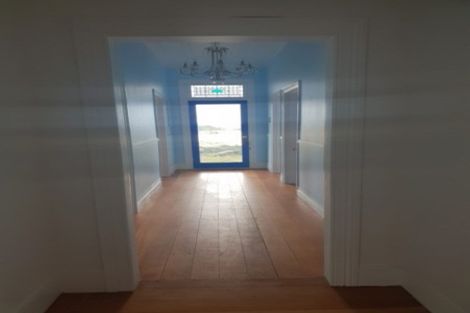 Photo of property in 21 Shine Road, South Head, Helensville, 0874