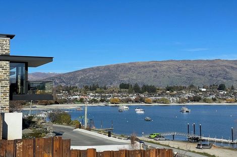 Photo of property in 139 Lakeside Road, Wanaka, 9305