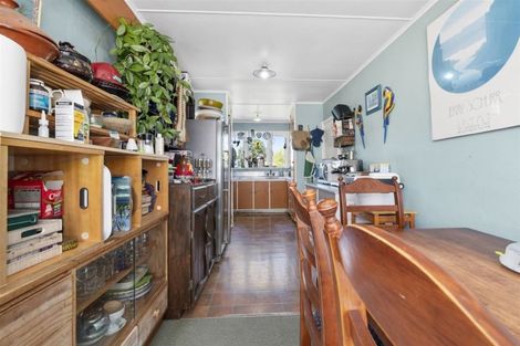 Photo of property in 18 Cornwall Crescent, Cannons Creek, Porirua, 5024