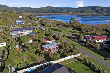 Photo of property in 66 Parapara Beach Road, Parapara, Takaka, 7182