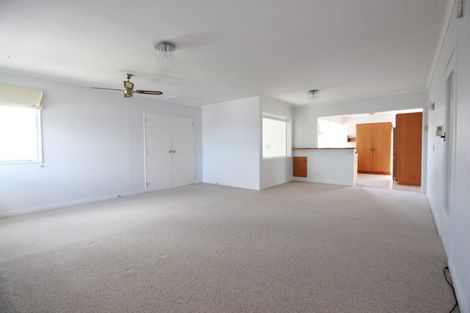 Photo of property in 7 Lewis Road, Pakuranga, Auckland, 2010