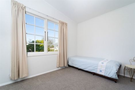 Photo of property in 8 Bell Street, Featherston, 5710