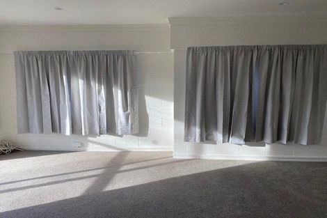 Photo of property in 12a Prince Regent Drive, Half Moon Bay, Auckland, 2012