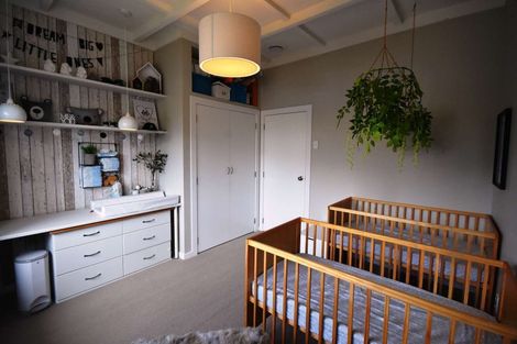 Photo of property in 10 Myrtle Street, Morningside, Auckland, 1022