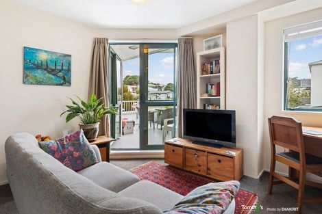 Photo of property in Palm Grove Apartments, 16/13b Palm Grove, Berhampore, Wellington, 6023