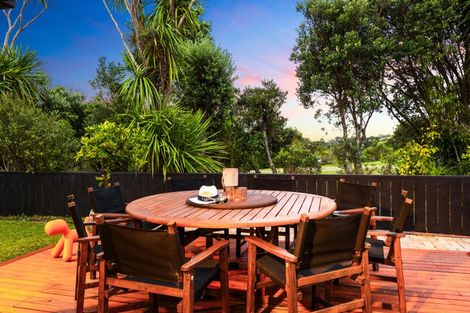 Photo of property in 5 Crestview Place, Browns Bay, Auckland, 0630