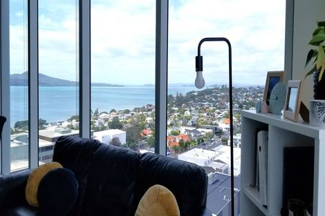 Photo of property in Sentinel Apartments, 1102/3 Northcroft Street, Takapuna, Auckland, 0622