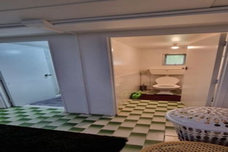 Photo of property in 9 Velma Road, Hillcrest, Auckland, 0627