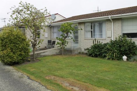 Photo of property in 2/109 Middlepark Road, Sockburn, Christchurch, 8042