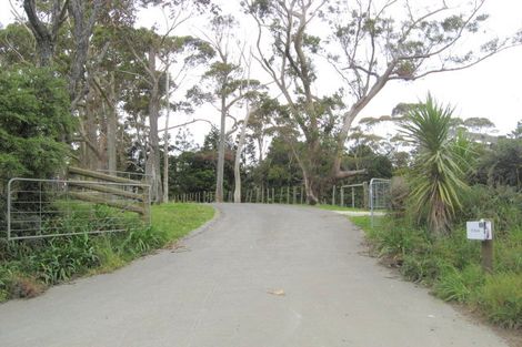 Photo of property in 69 Valley Road, Waimauku, 0881