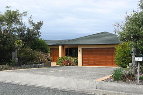 Photo of property in 4 Coutts Place, Mapua, 7005