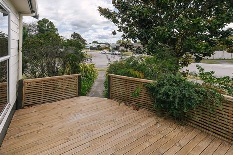 Photo of property in 1 Willowstream Grove, Cloverlea, Palmerston North, 4412