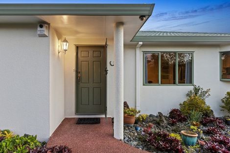 Photo of property in 14 Sunhill Road, Sunnyvale, Auckland, 0612