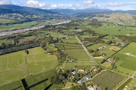 Photo of property in 165 Otaki Gorge Road, Hautere, 5582