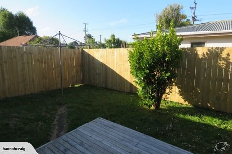 Photo of property in 2/18 Koromiko Street, New Lynn, Auckland, 0600