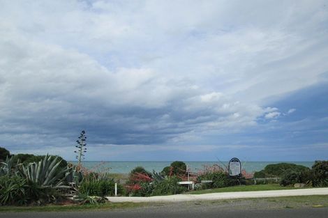 Photo of property in 39 Shrimpton Road, Haumoana, 4102