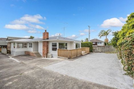 Photo of property in 1/11 Corunna Road, Milford, Auckland, 0620