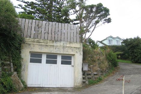 Photo of property in 24 Tawa Terrace, Tawa, Wellington, 5028