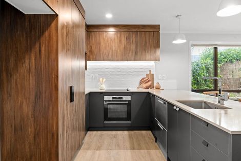 Photo of property in 1a Rose Street, Maeroa, Hamilton, 3200