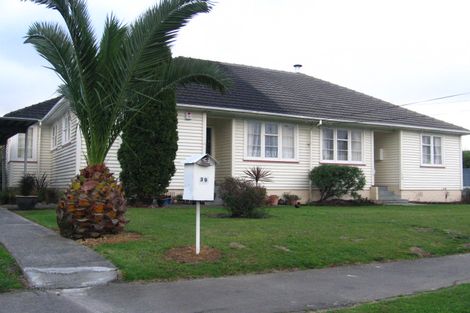 Photo of property in 39 Andrew Avenue, Roslyn, Palmerston North, 4414