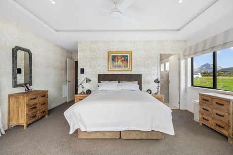 Photo of property in 12 Orford Drive, Jacks Point, Queenstown, 9371